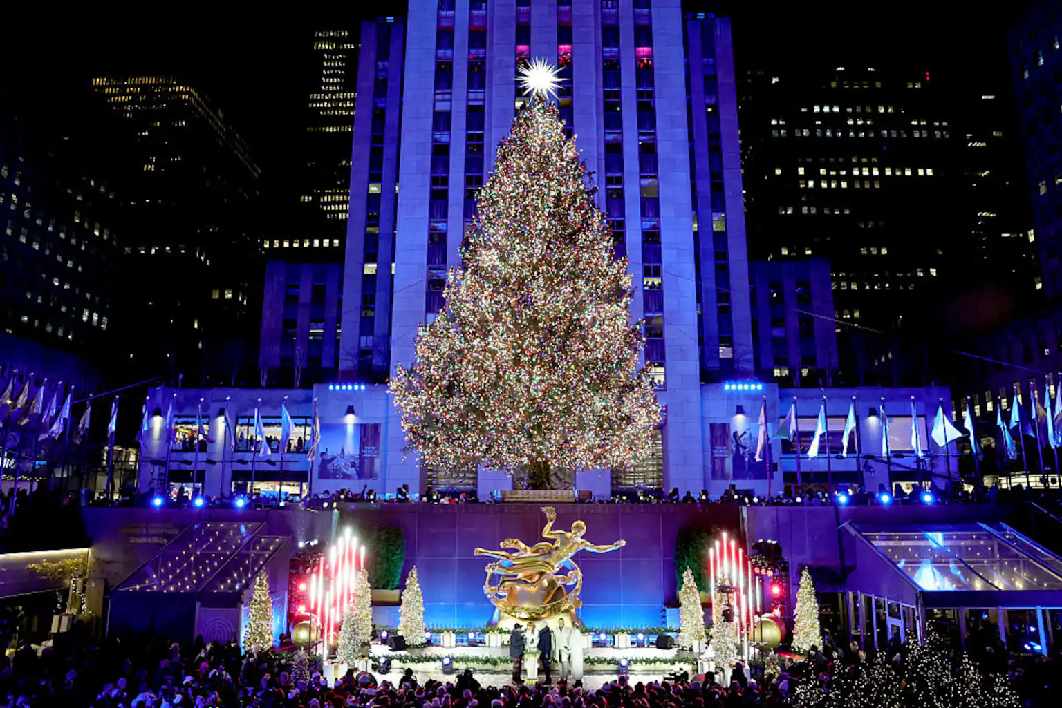 Albero di Natale Rockfeller center acceso a new york albero di natale rockfeller center